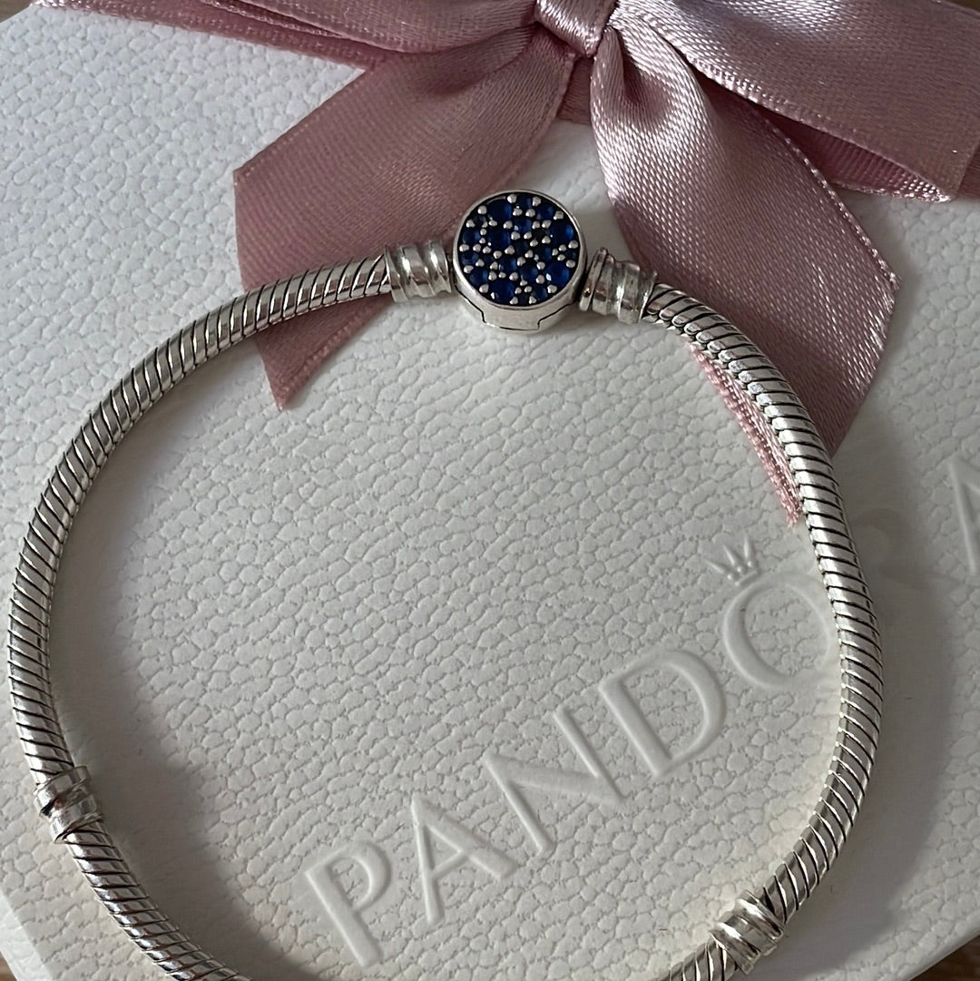 Genuine Pandora Moments Sparkling Blue Clasp Snake Chain Bracelet 18cm