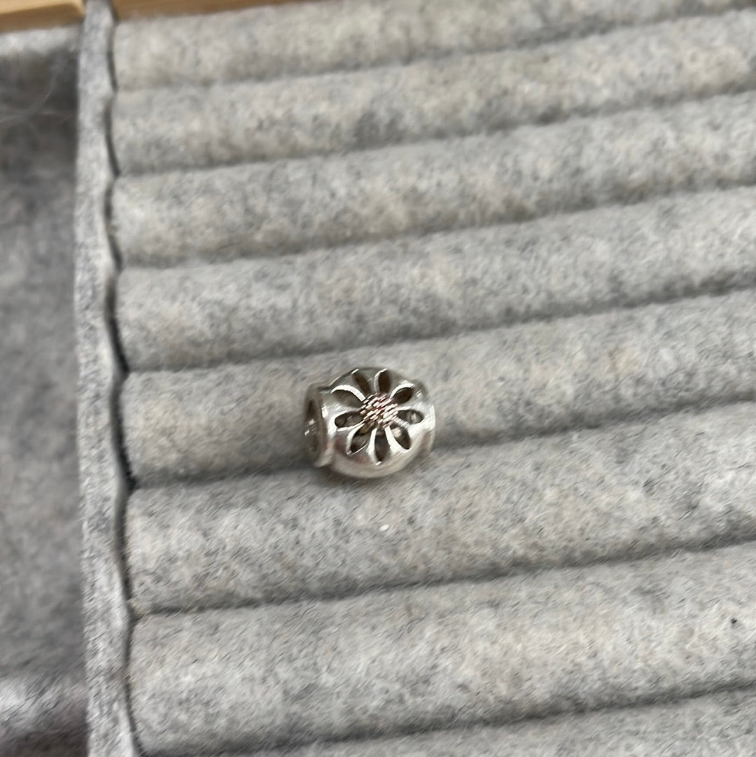Genuine Chamilia Beautiful Openwork Flower Charm