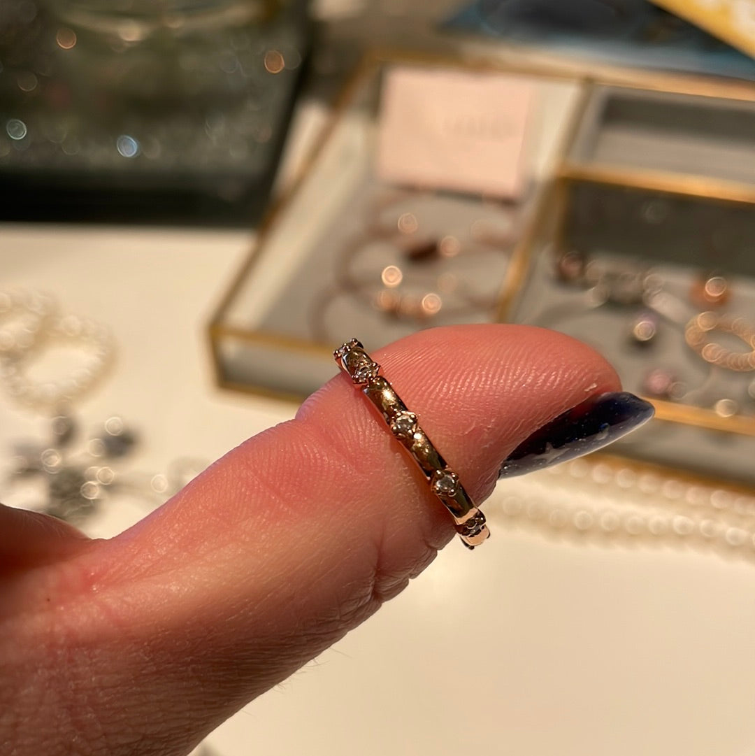Genuine Pandora Rose Gold Pave Cushioned Band Ring Size 54