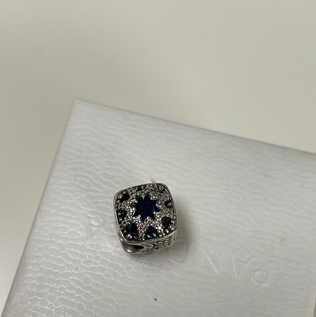Genuine Pandora Blue And Clear Pave Beautiful Glacial Beauty Charm