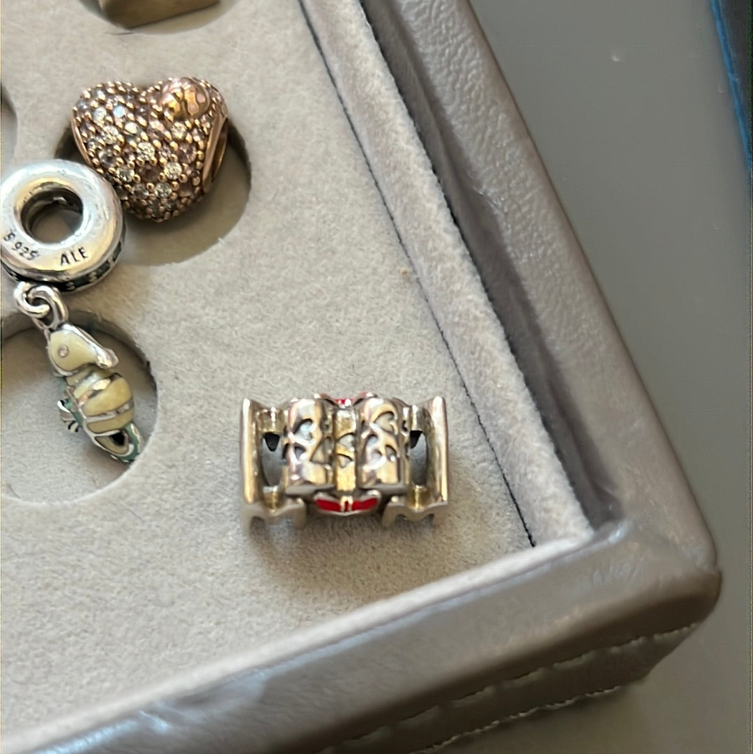 Genuine Pandora Disney Minnie Mouse Disney Mum Enamel Charm