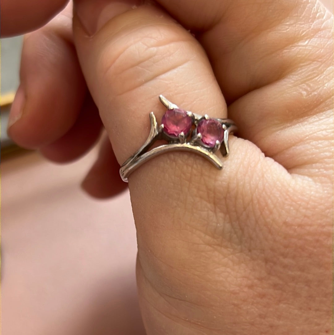 TGCC Sterling Silver Pink Gems Ring Size 62