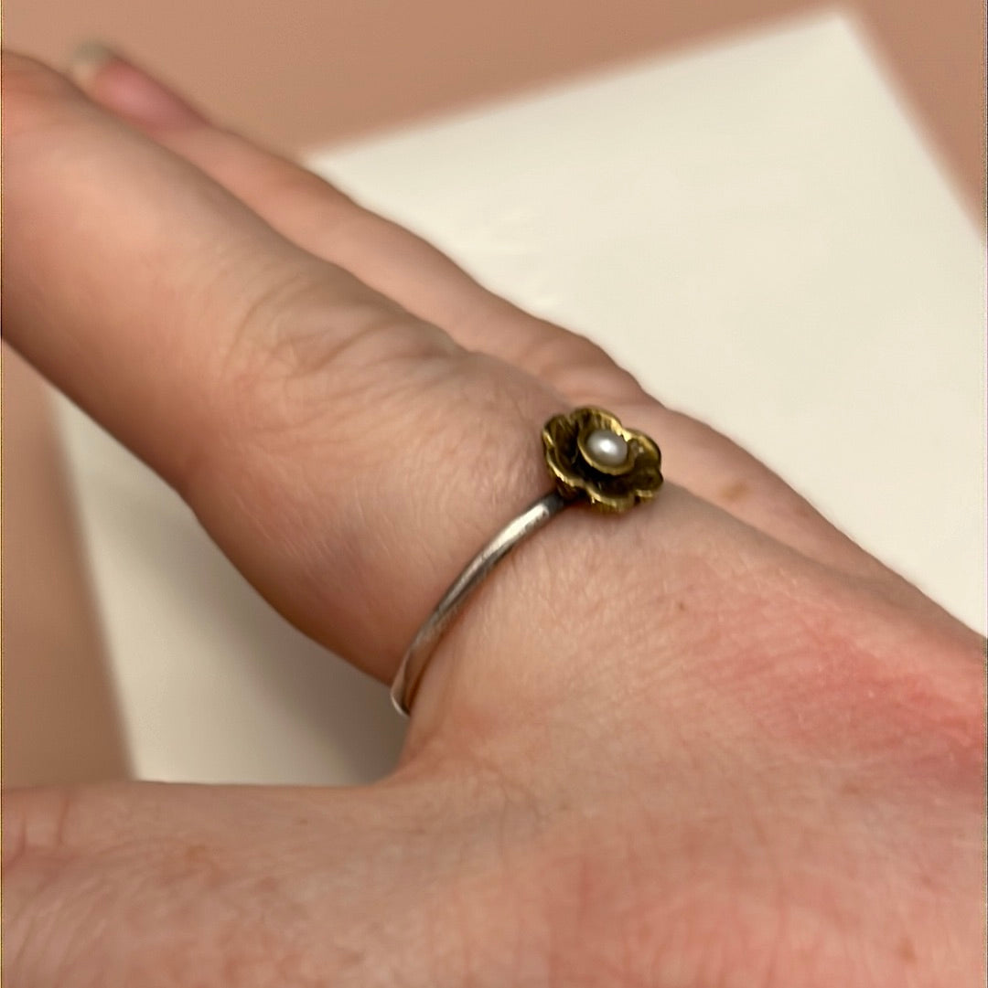 Sterling Silver Ring 58 With Gold Tone Flower and Pearl