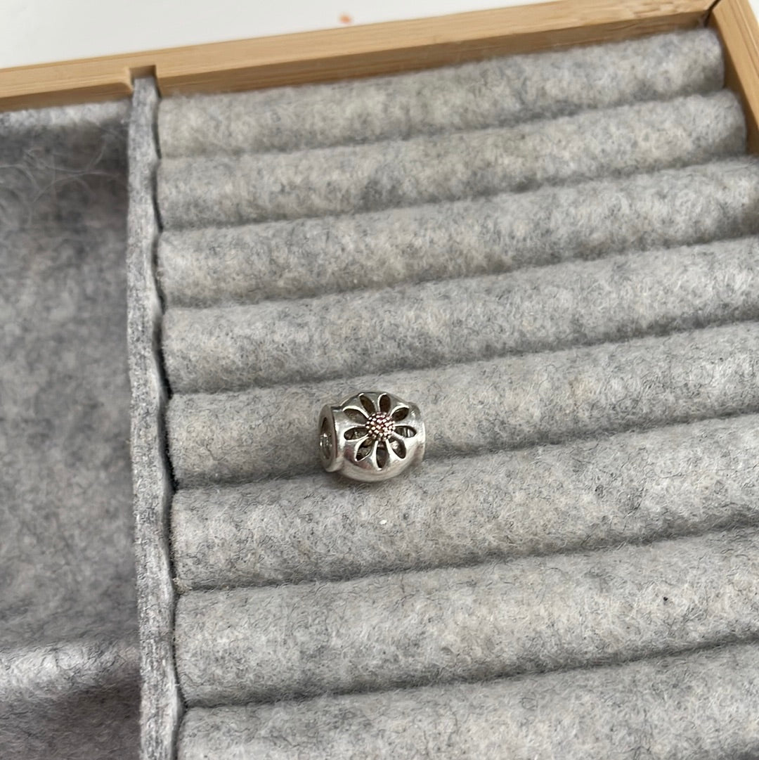 Genuine Chamilia Beautiful Openwork Flower Charm