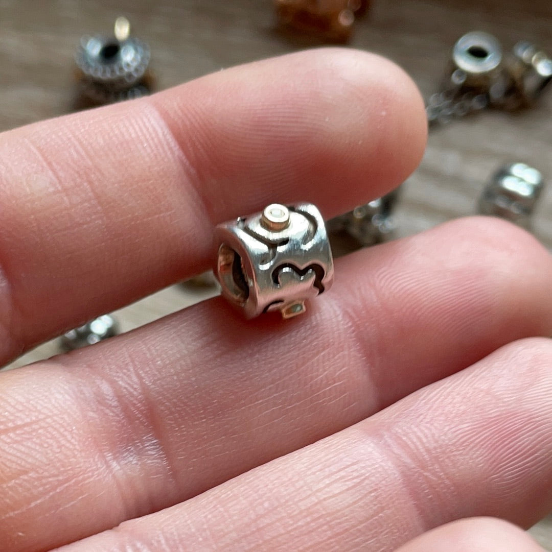 Genuine Pandora RARE HTF Two Tone Oxidised Flower Diamond Charm