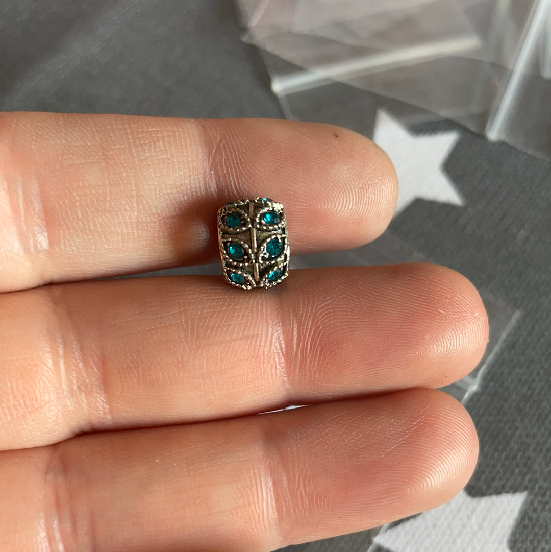 Unbranded Blue Green Leaves Charm Cute