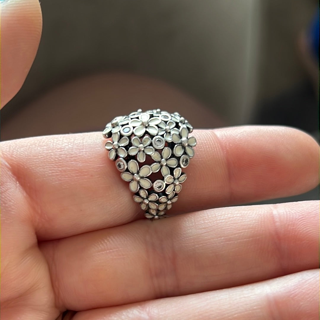 Genuine Pandora Large Statement Enamel White Daisy Ring Size 56