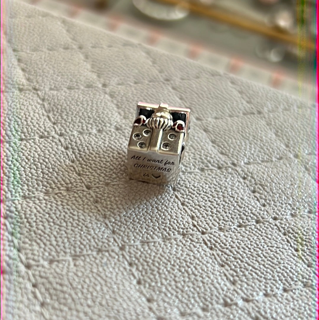 Genuine Pandora Christmas Enamel Santa in a Pave Present Brand New