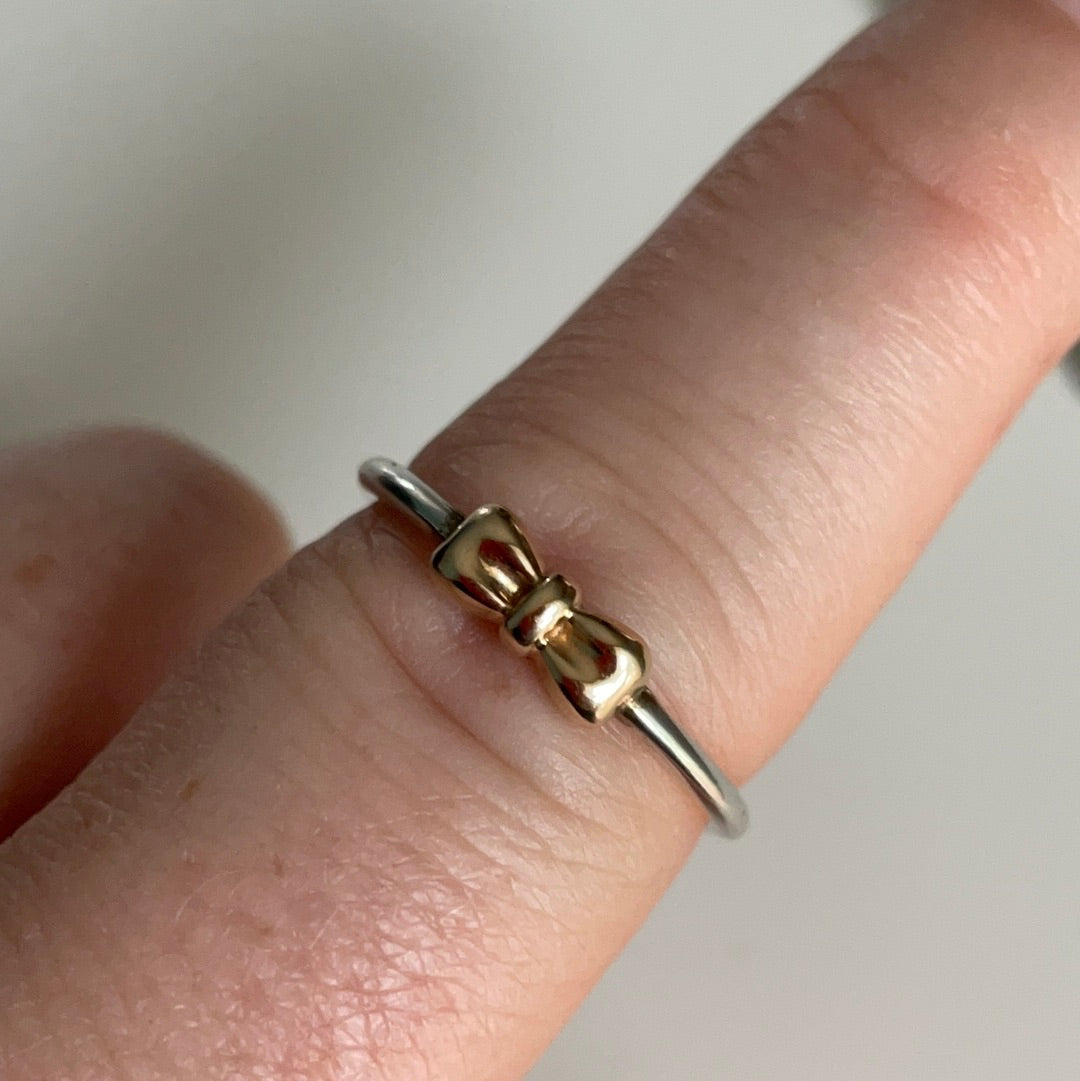 Genuine Pandora Small Gold Bow Ring Size 58
