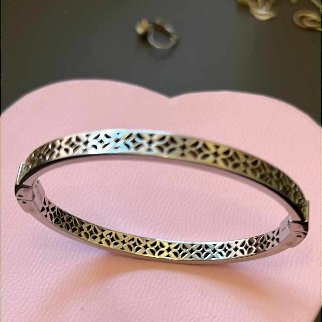 Fossil Steel Beautiful Openwork Bangle 18cm Hinged