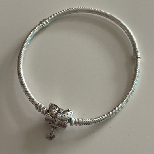 Genuine Pandora 18cm Butterfly Pave Clasp Bracelet.