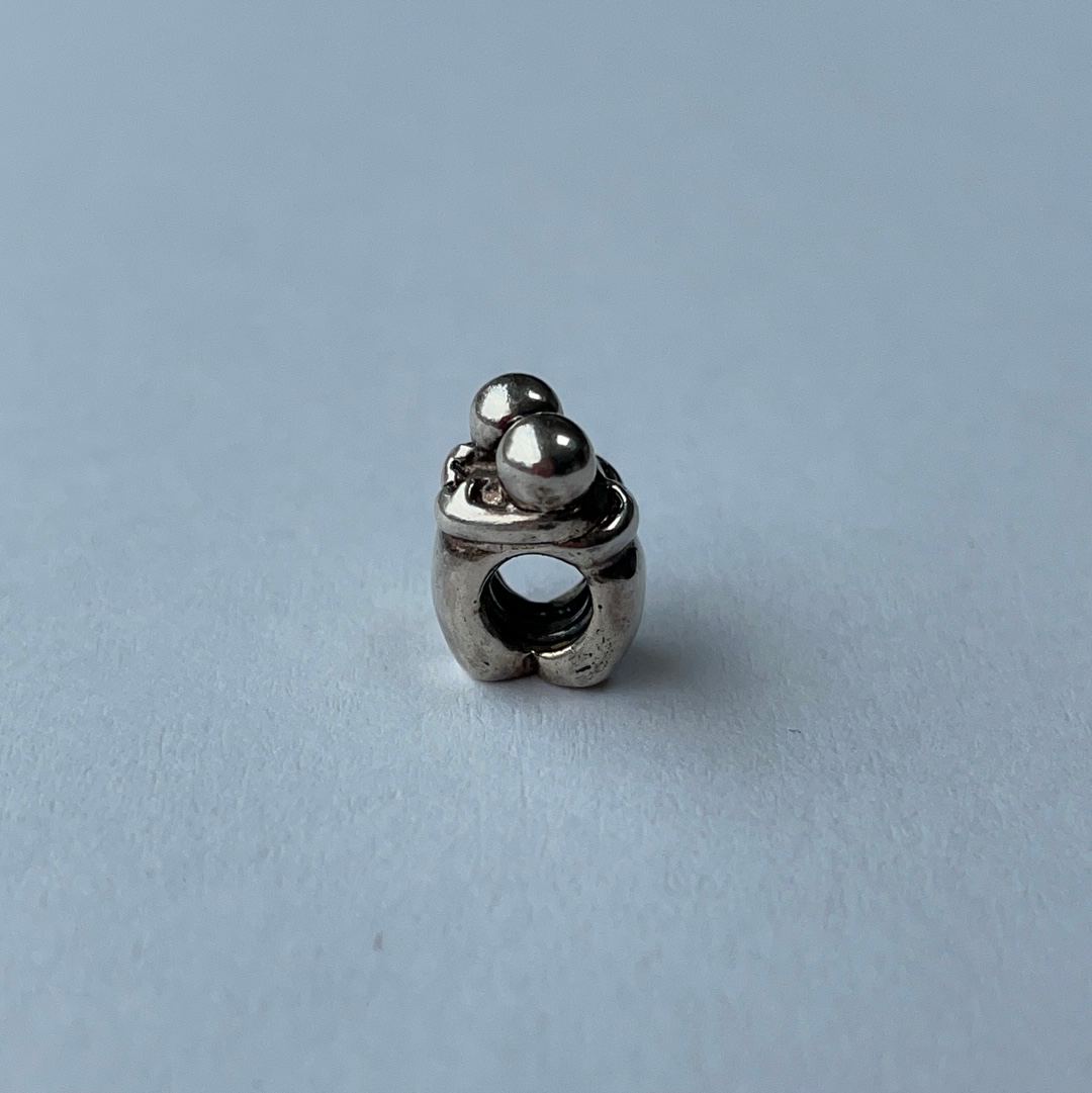 Genuine Chamilia Little Children Cuddle Hug Charm