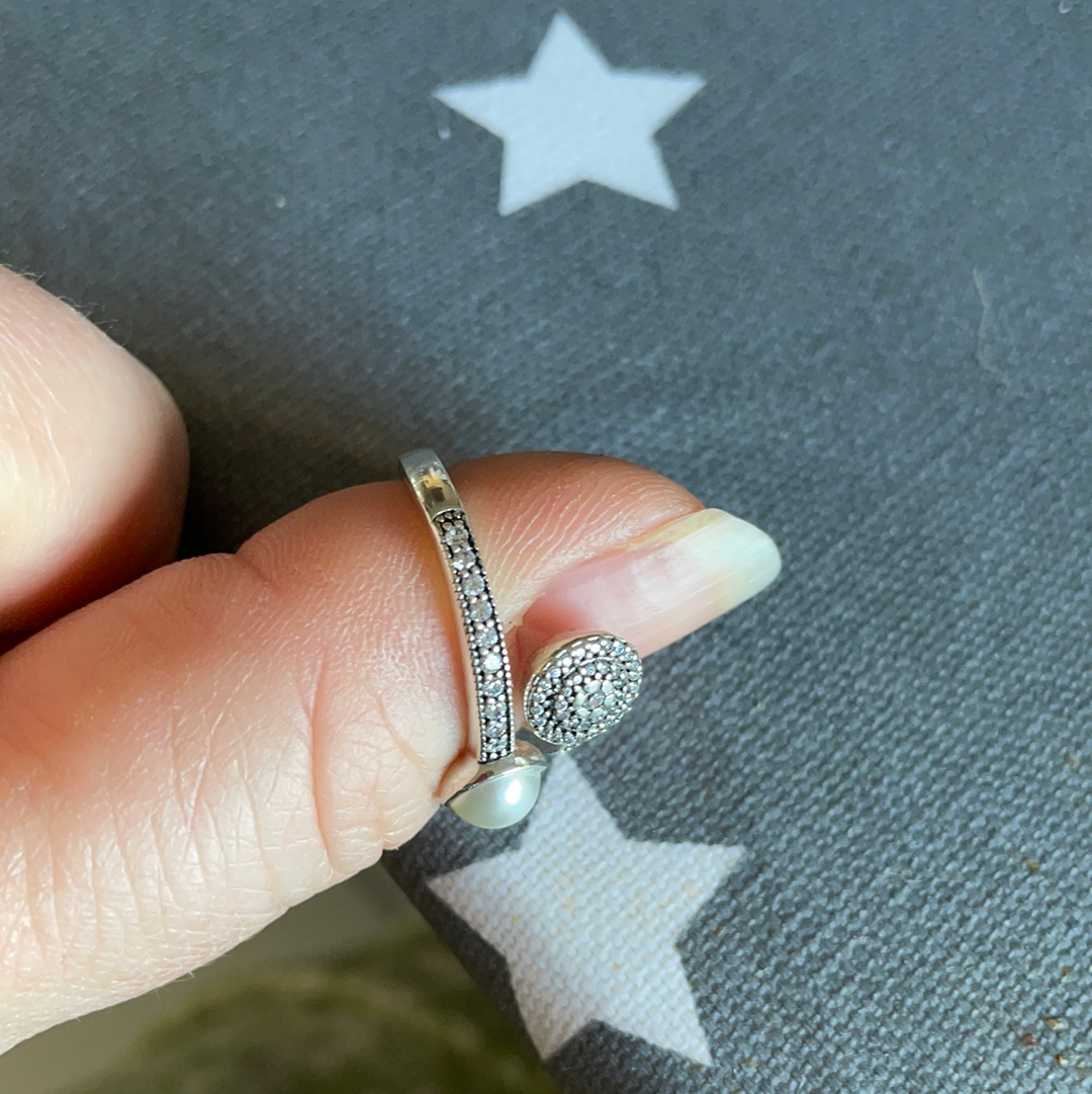 Genuine Pandora Pave Clear Stone Crossover Ring With Pearl Size 56