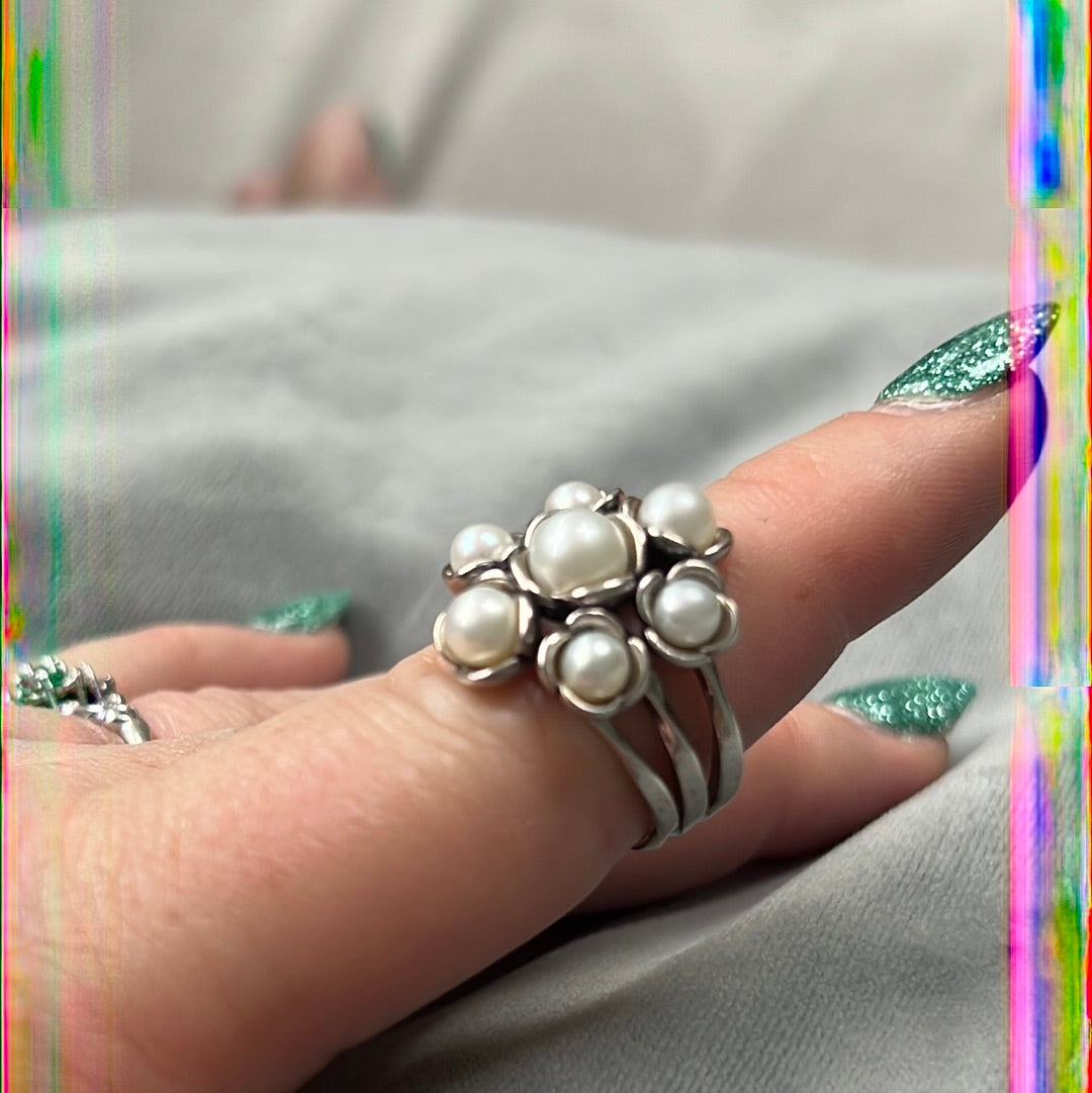 Genuine Pandora Wishful Thinking Pearl Retired Rare Ring Size 52