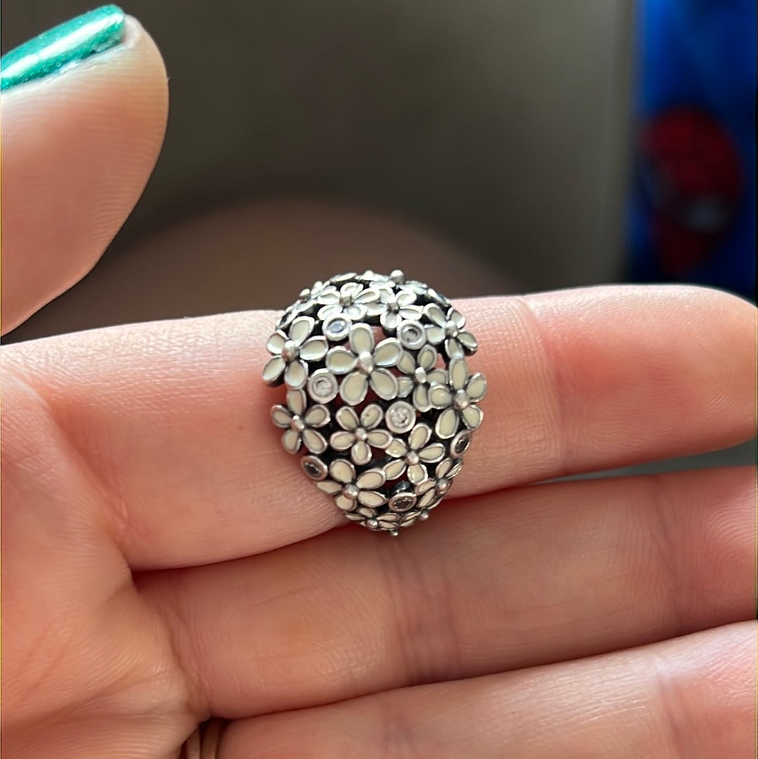 Genuine Pandora Large Statement Enamel White Daisy Ring Size 56