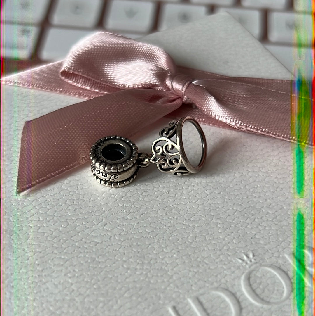 Genuine Pandora Snow White Crown Tiara Disney Princess Dangle