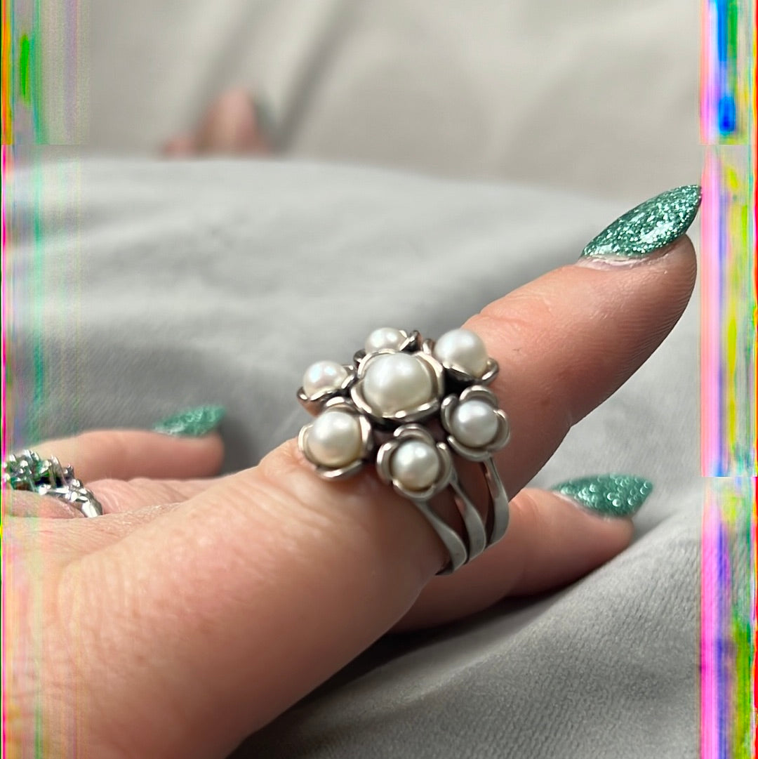 Genuine Pandora Wishful Thinking Pearl Retired Rare Ring Size 52