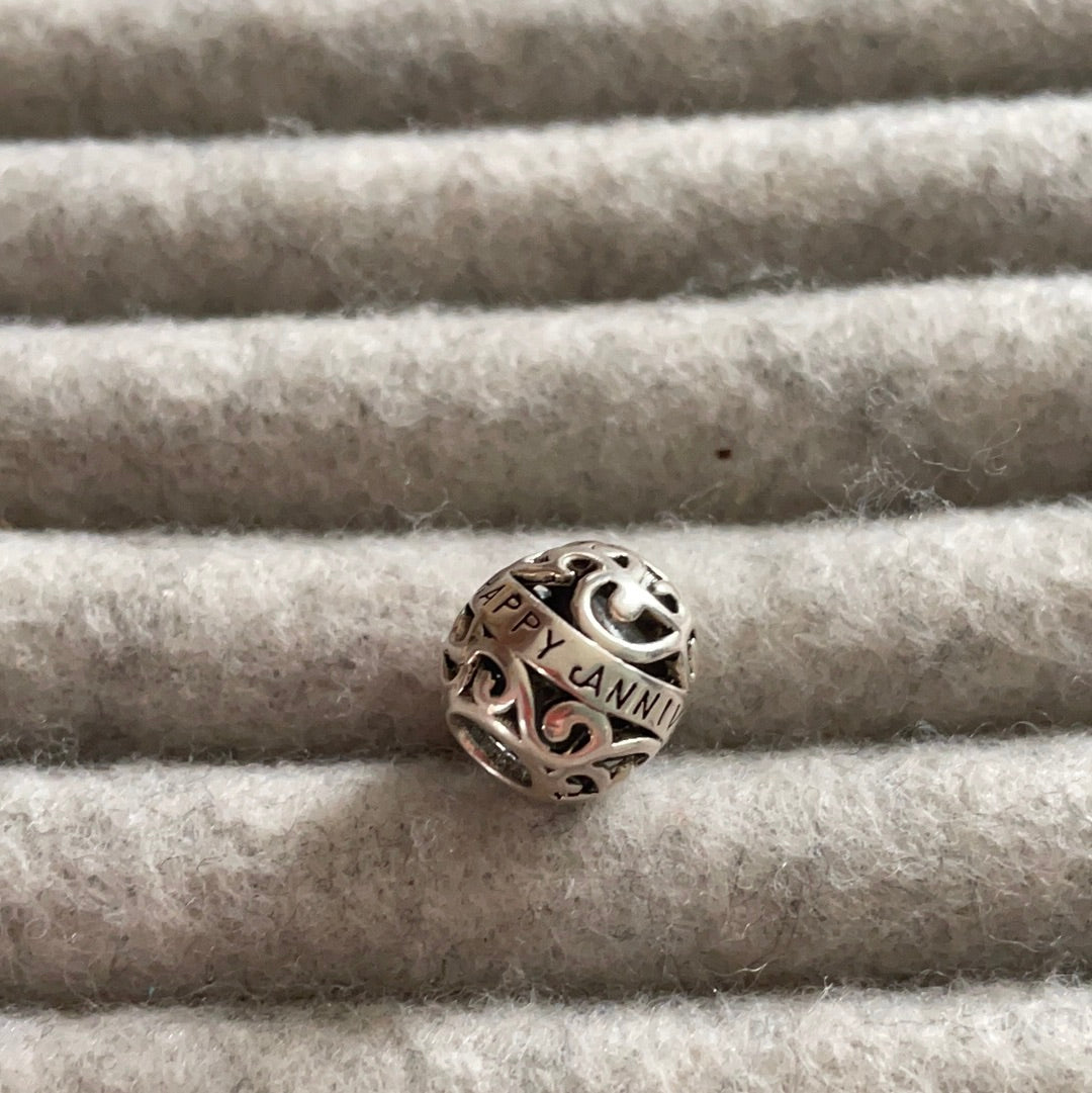 Genuine Chamilia Happy Anniversary Openwork Charm