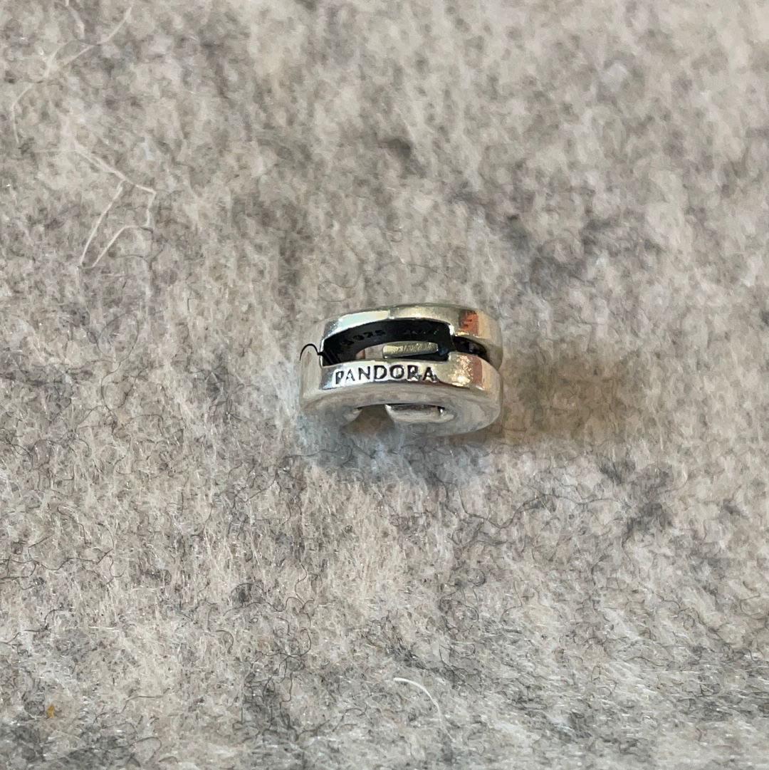 Genuine Pandora Reflexions G Letter Clip