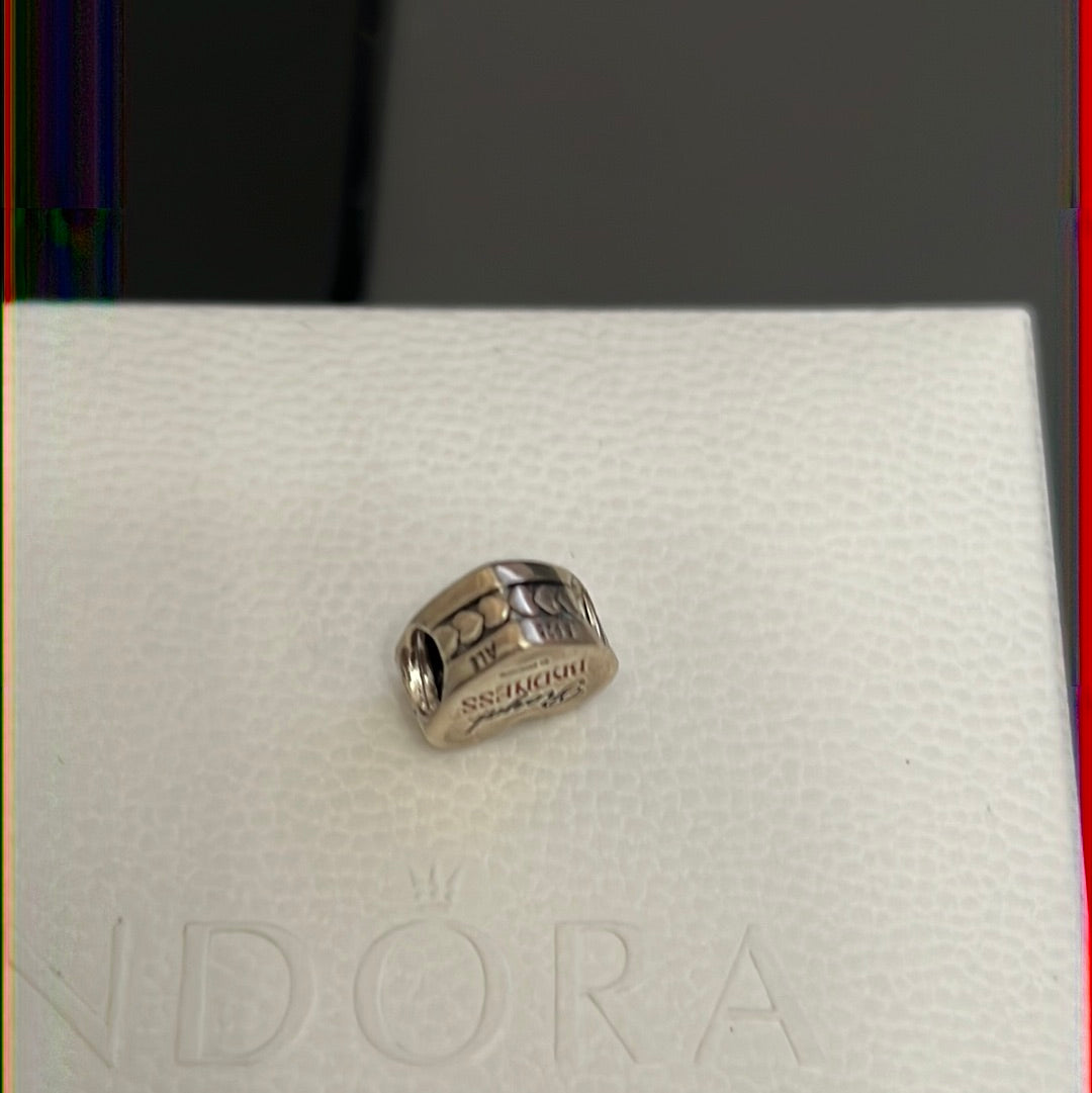 Genuine Pandora Disney Parks Exclusive Queen of Hearts Enamel Pave Charm