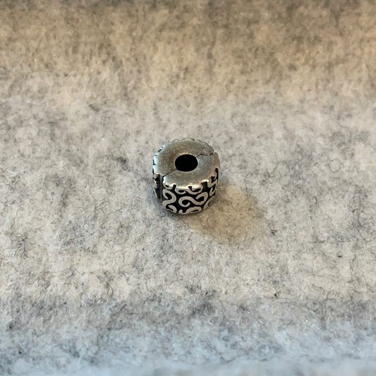 Genuine Pandora Serpentine Swirl Clip