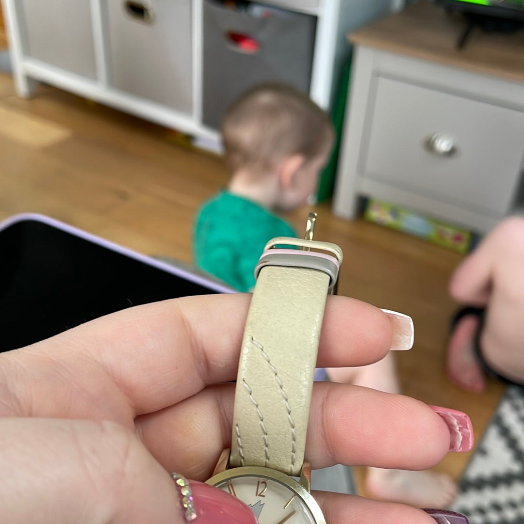 Genuine Radley Gold Watch Scottie Dog In a Teacup Watch READ DESCRIPTION