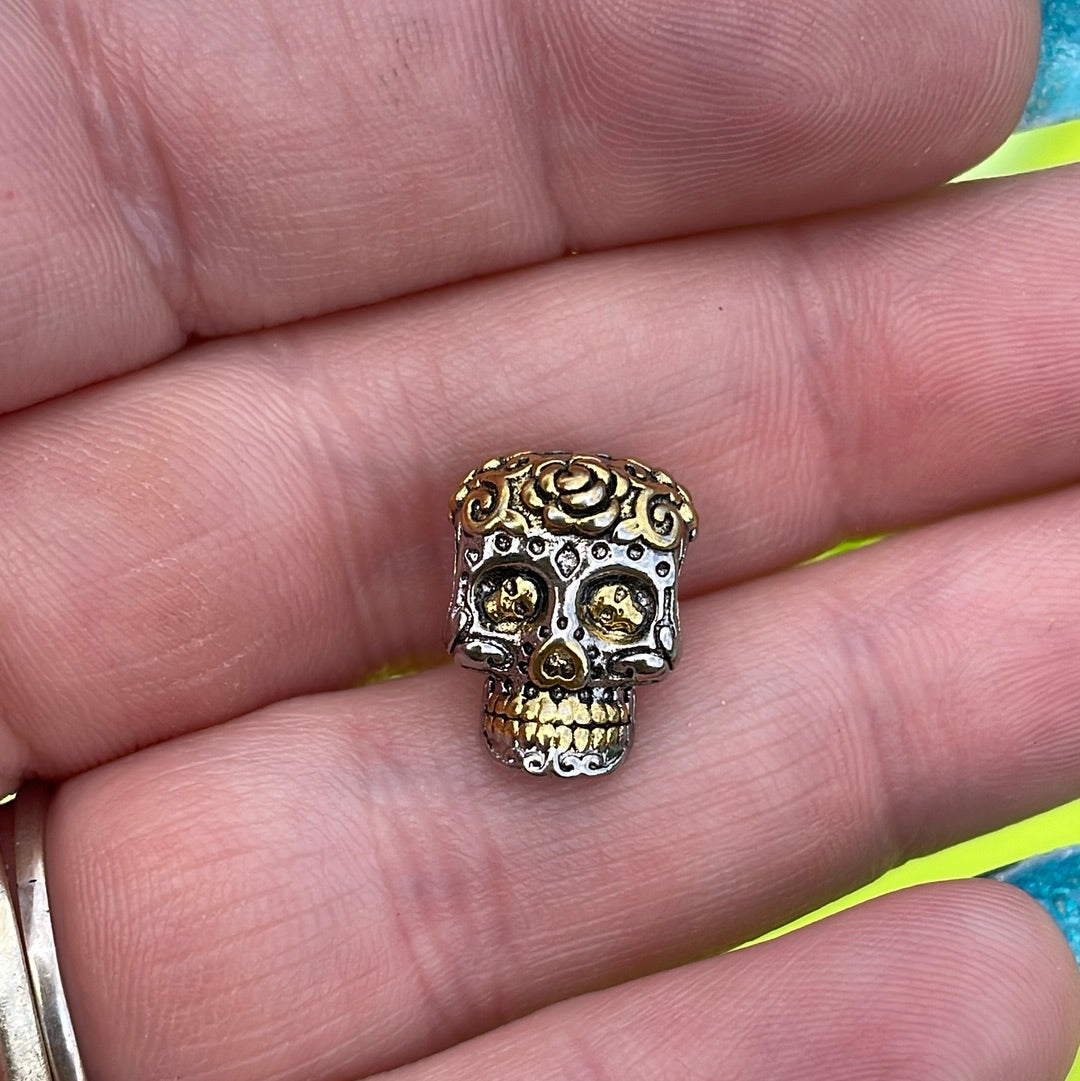 Skull Charm With Gold Tone Roses