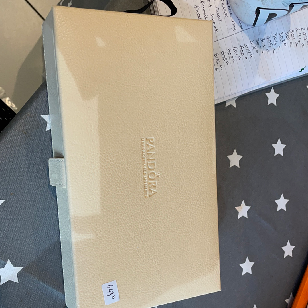Genuine Pandora Cream Top Tier Jewellery Box Rare with Four Charm Bars