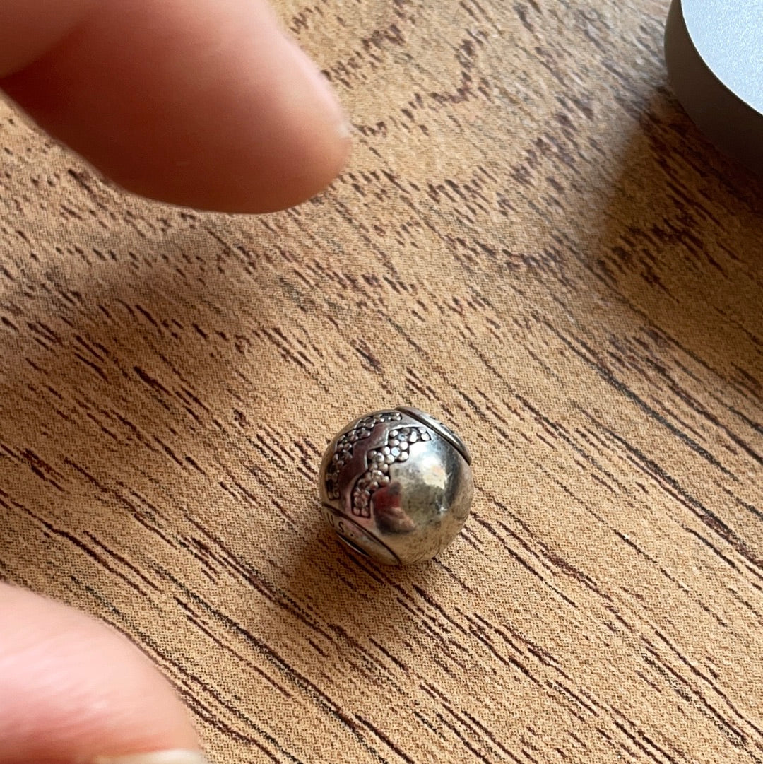 Genuine Pandora ESSENCE Aquarius Horoscope Charm Pave Zodiac
