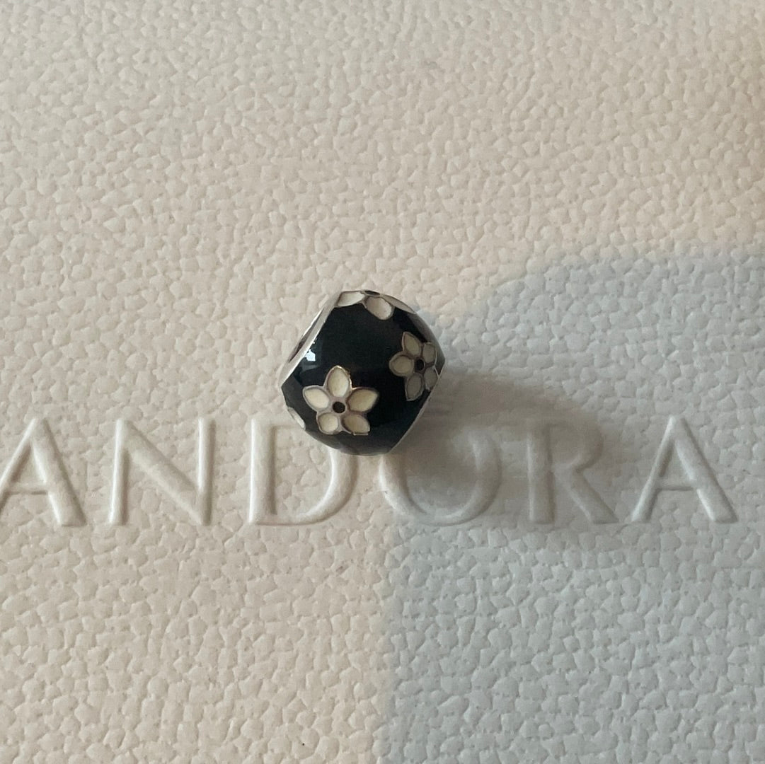 Genuine Pandora Black Enamel Daisy Flower charm