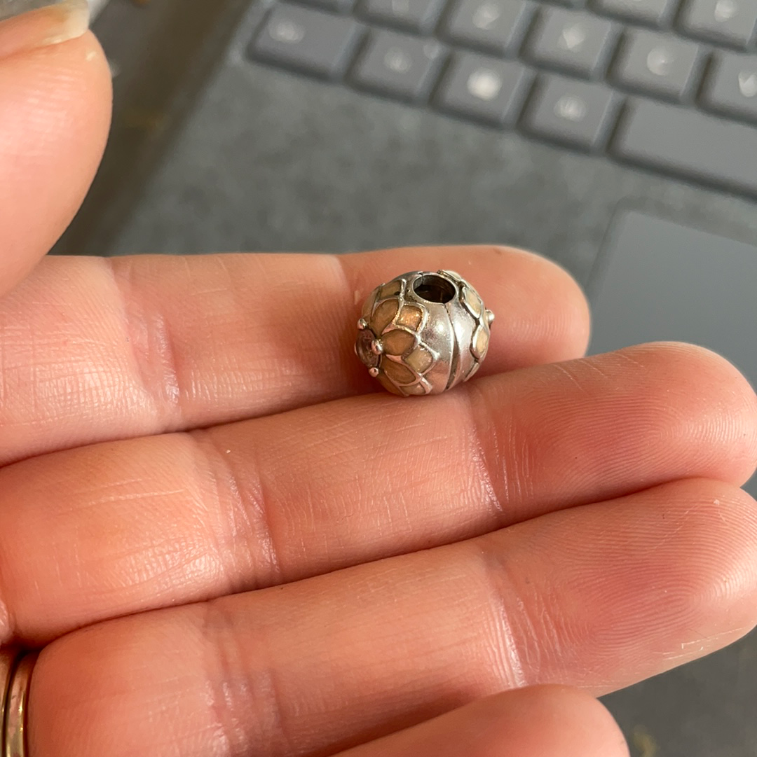 Genuine Pandora Cream Blooming Dahlia Flower Bloom Clip