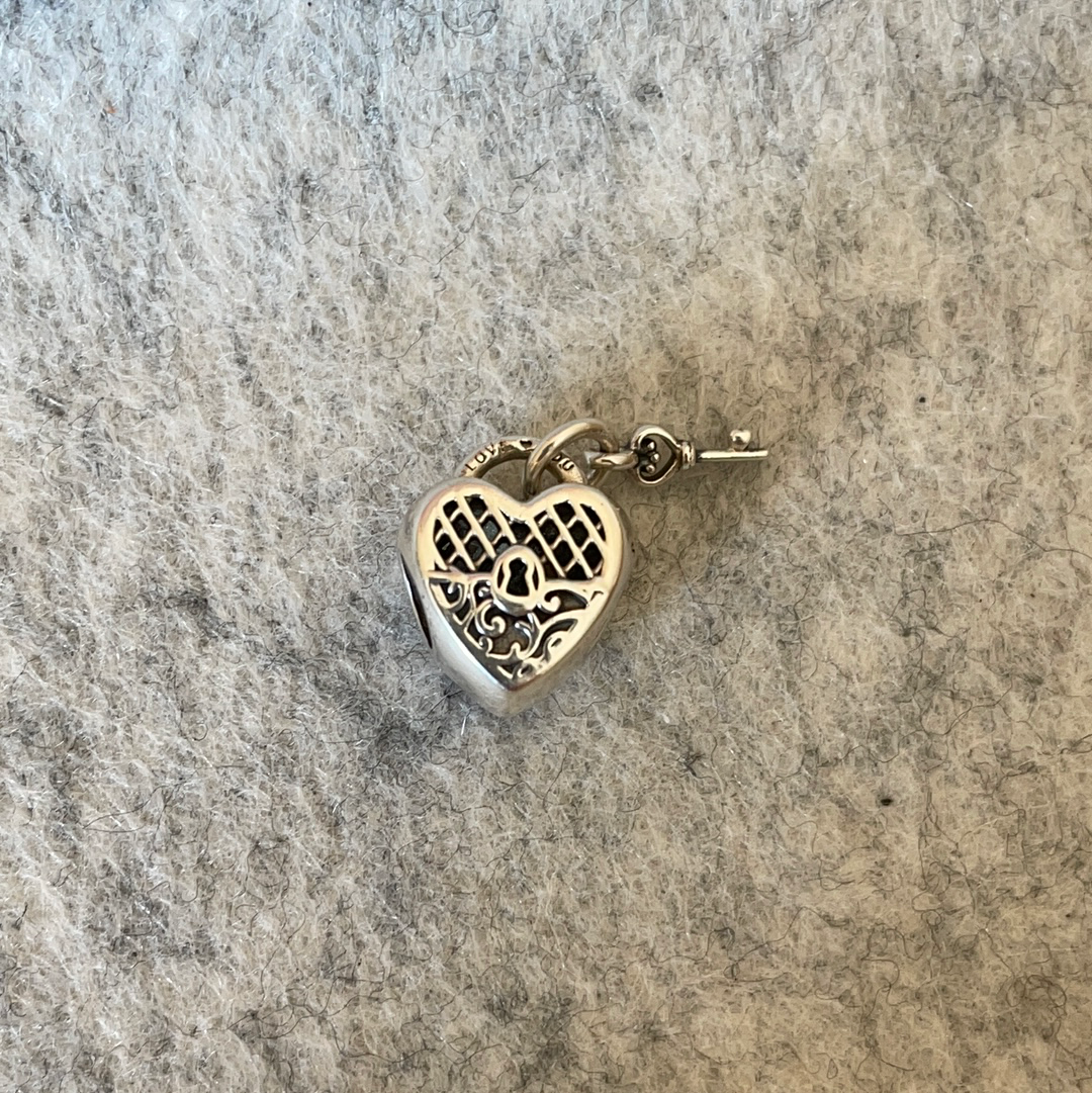Genuine Pandora Vintage Lace Lock and Key Charm Pave