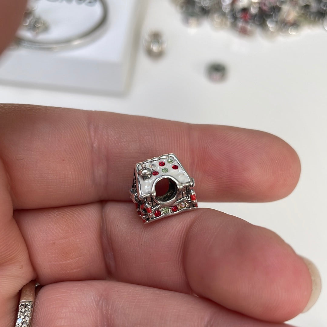 Genuine Chamilia Pave Christmas House Gingerbread House Sweetie Charm