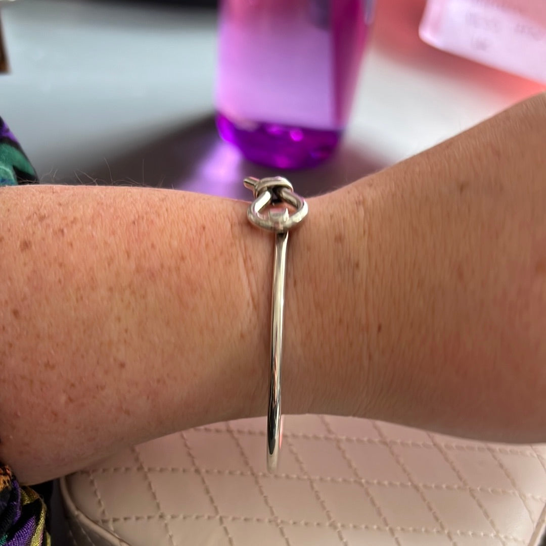 Vintage Solid Silver Knot Clip Bangle Heavy 19cm