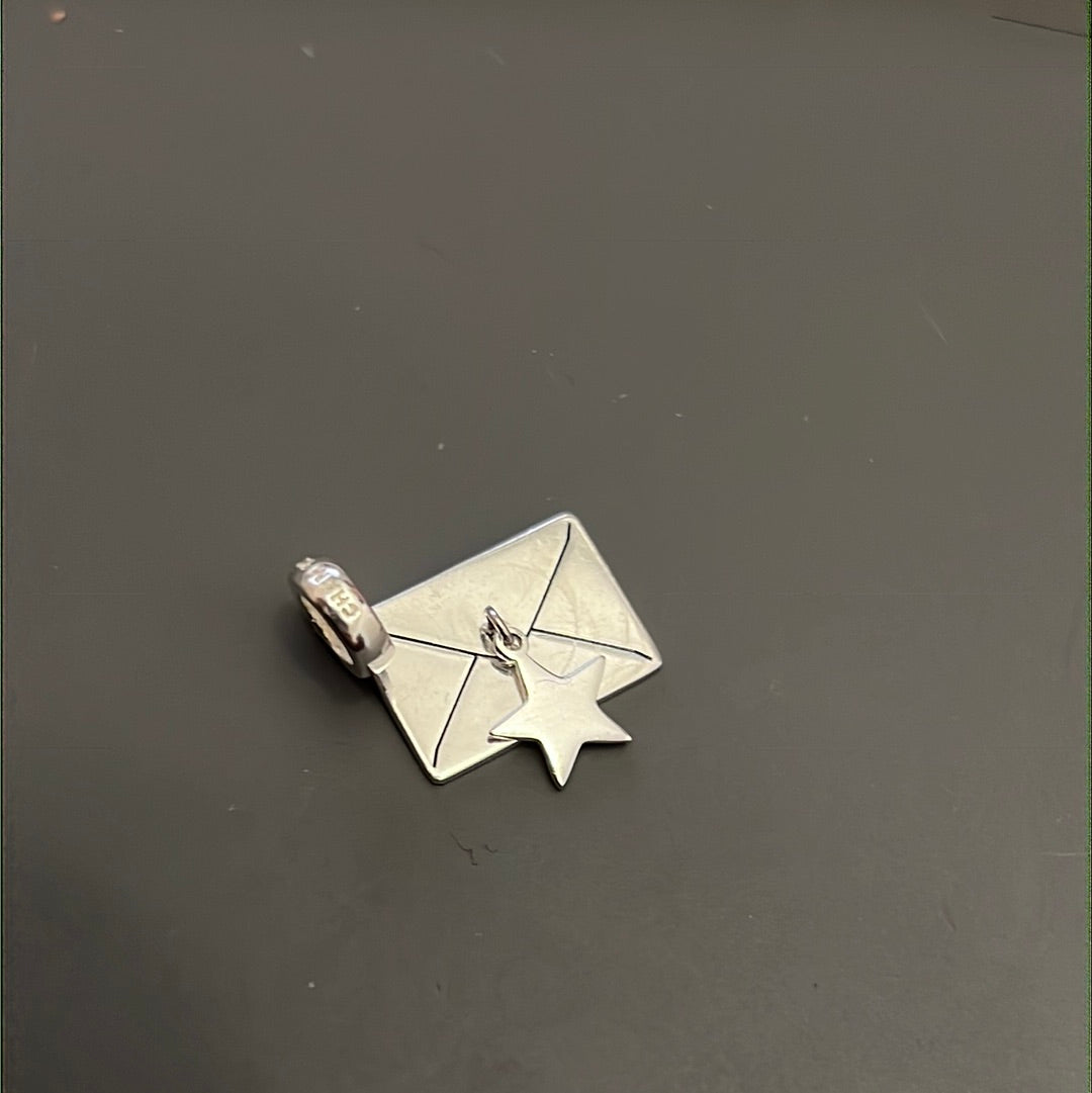 Genuine Chamilia Mum is a Star Dangle Charm