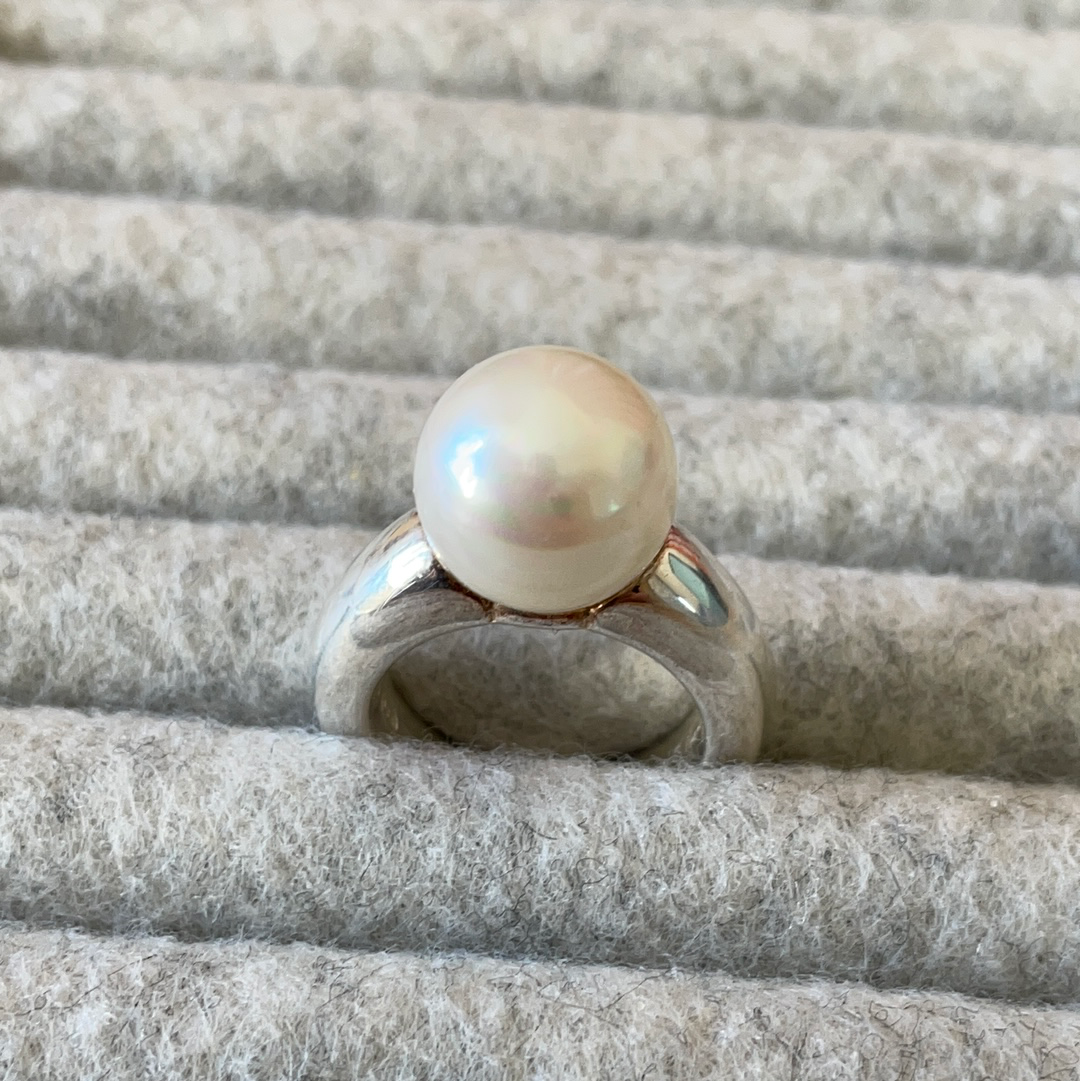 Thomas Sabo Sterling Silver Large White Pearl Ring Size 51/ 52 HTF
