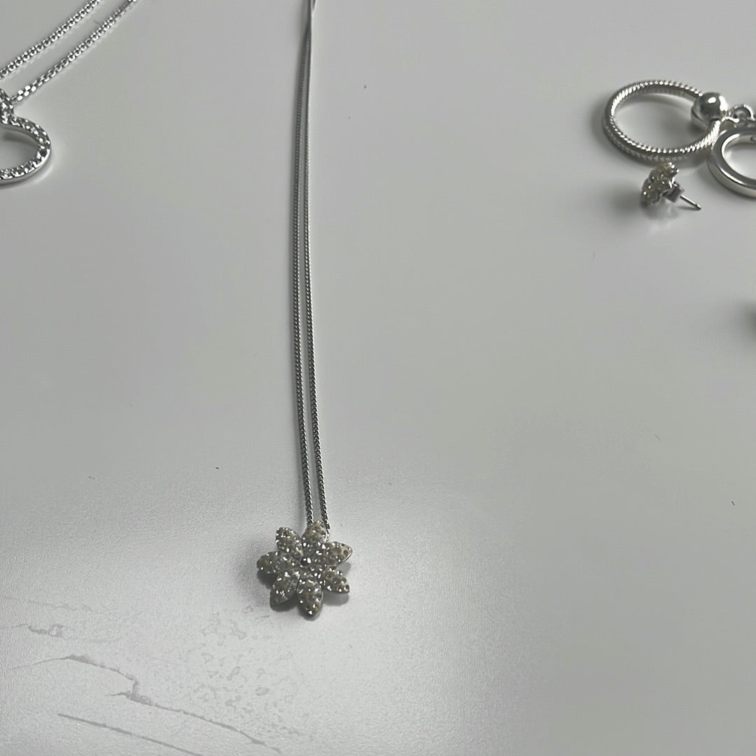 Genuine Swarovski Pave Crystal Cream Flower Poinsettia Necklace 49cm