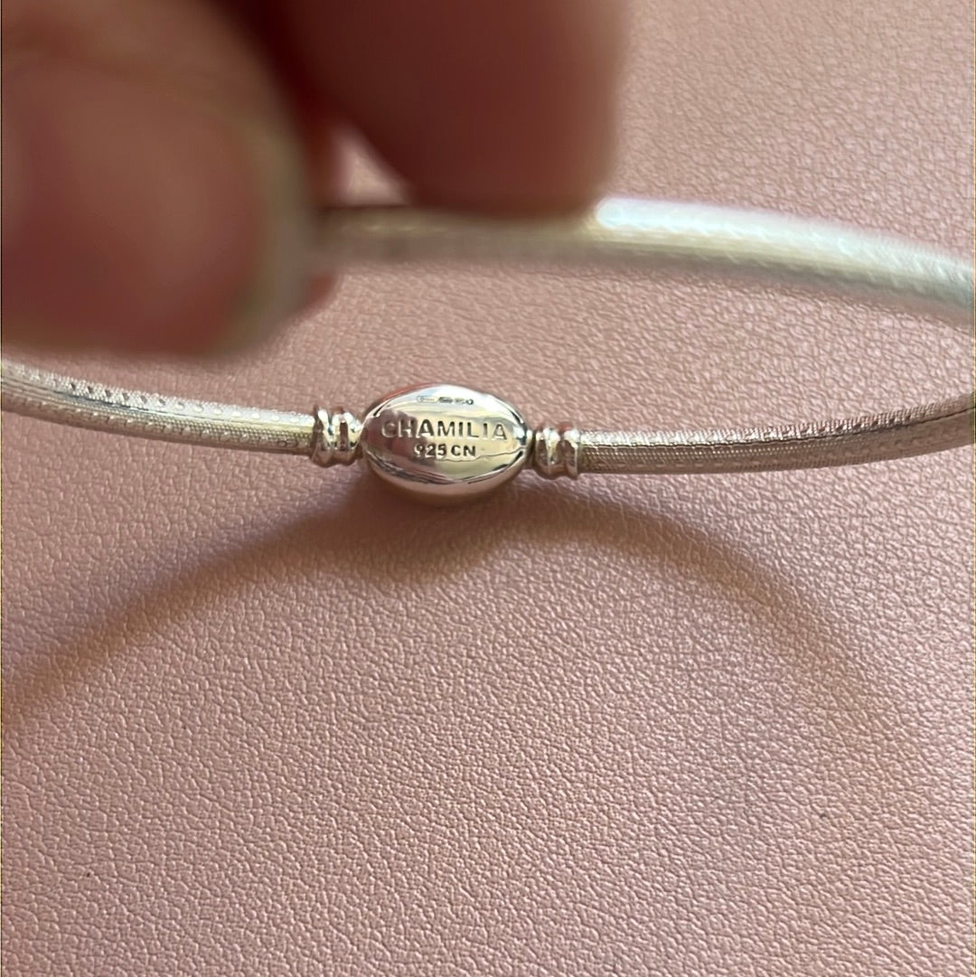 Genuine Chamilia Oval Touch Bright Grain Texture Solid Silver Bangle Size 17cm