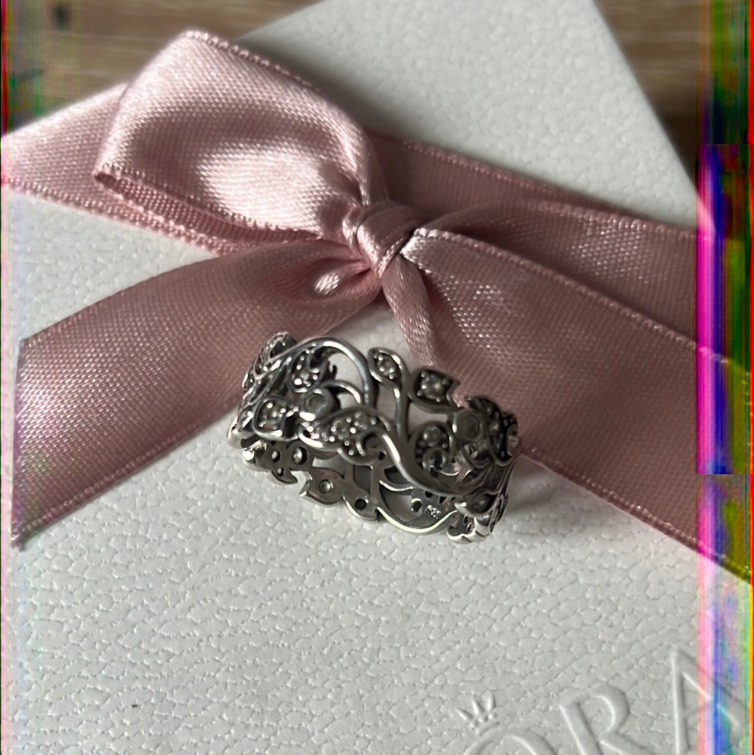 Sterling Silver Thick Band Leaf Band Ring Size 60