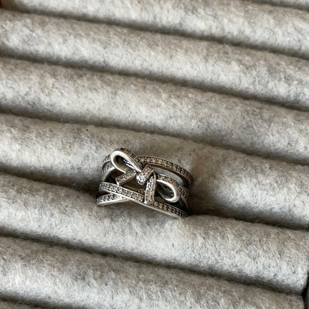 Genuine Pandora Pave Chunky Sparkle Bow Ring in Size 54 No Stones Missing
