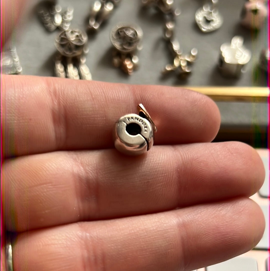 Genuine Pandora Rose Gold Free Hand Heart Clips x1