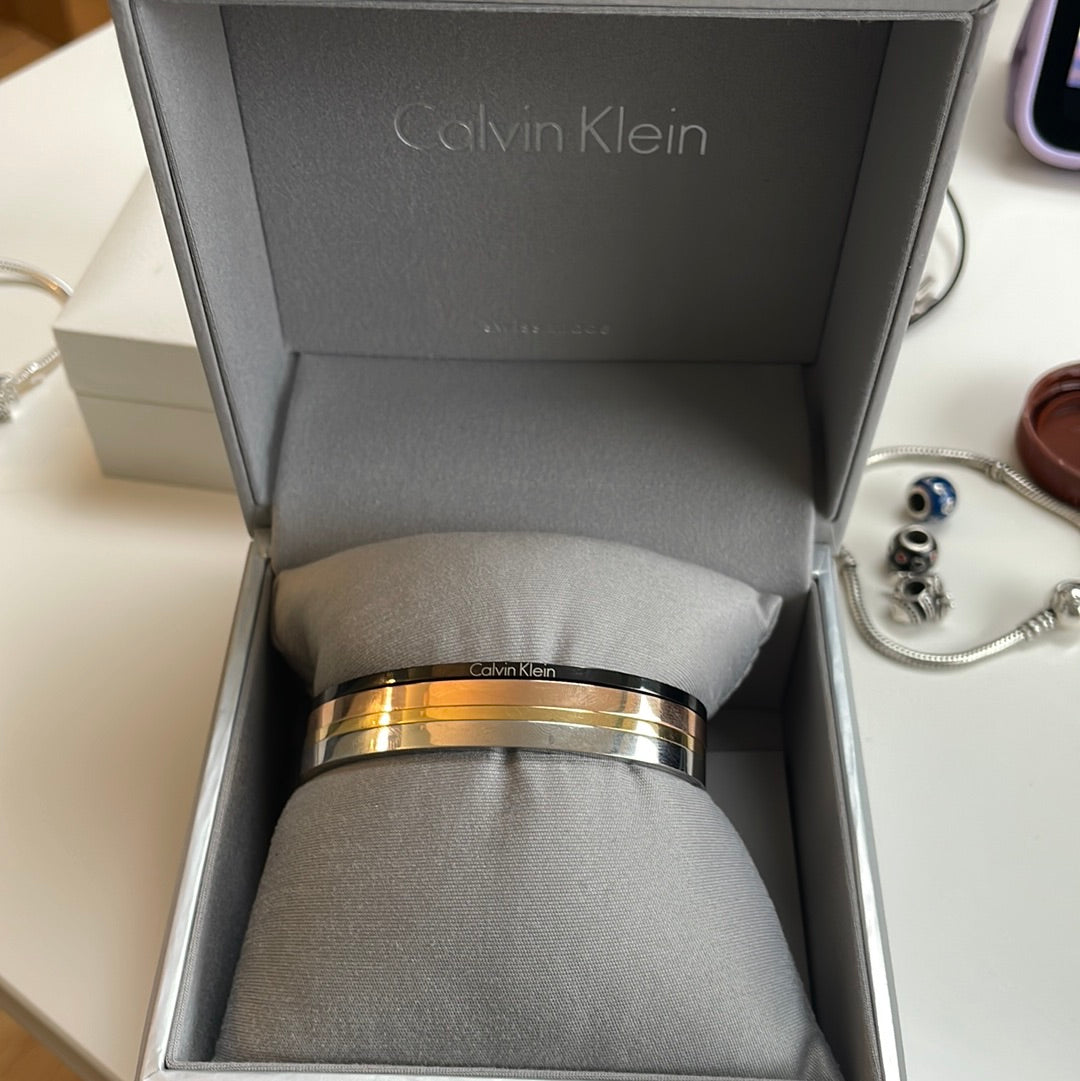 Genuine Calvin Klein 4 x Bangle Set with Box Size Small