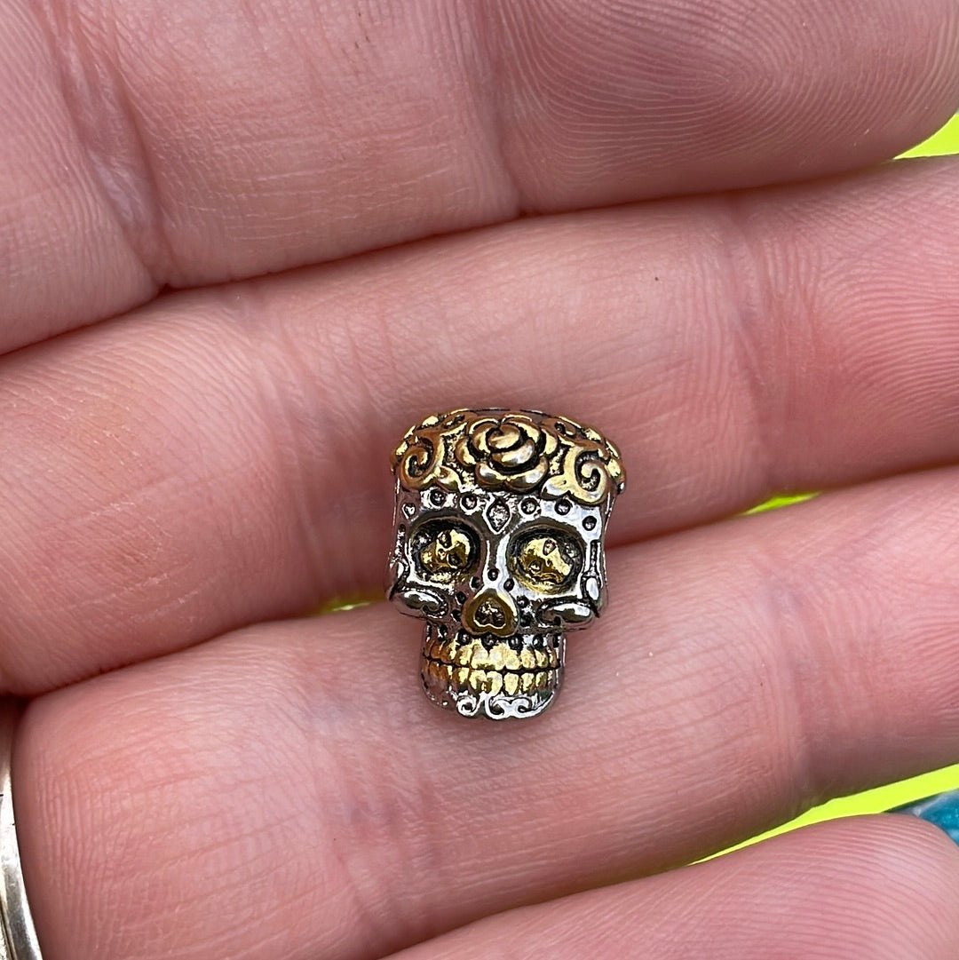 Skull Charm With Gold Tone Roses