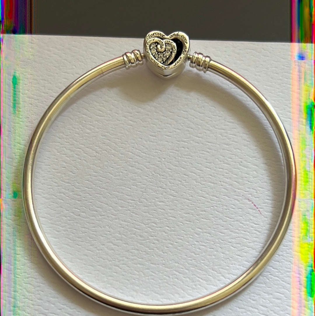 Genuine Pandora Pave Forever and Ever Heart Clasp Bangle 19cm