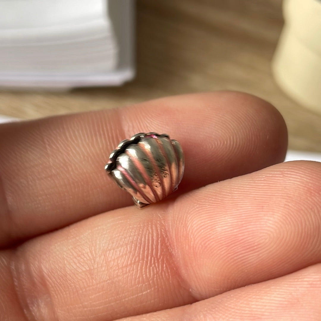 Genuine Chamilia Pink Enamel Sea Shell CZ Charm