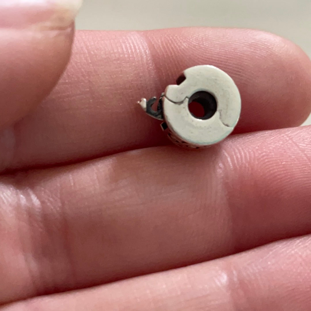 Genuine Chamilia Swirl Serpentine Silicone Clip Charm