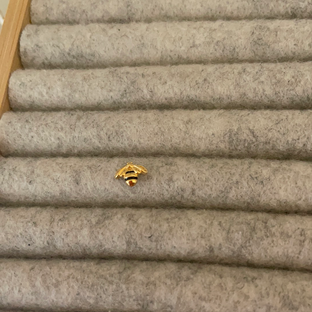 Genuine Pandora Gold Shine Bee Petite Charm