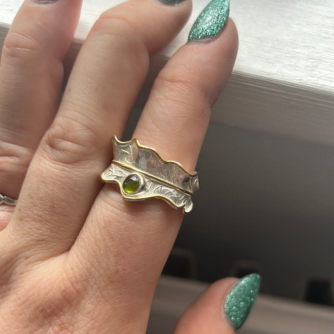 Sterling Silver Green Stoned Enamel Leaf Ring Open Size 58