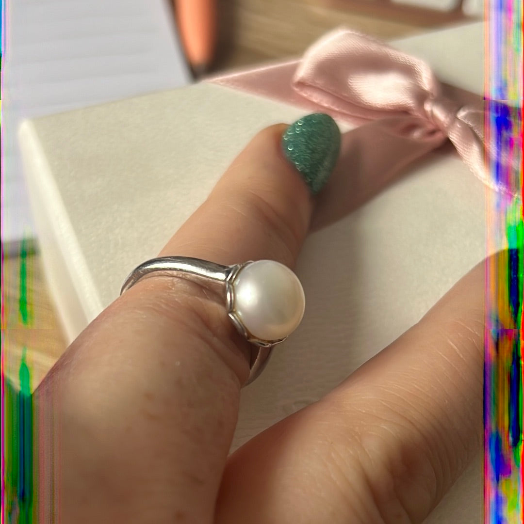 Sterling Silver Pearl Ring Size 58
