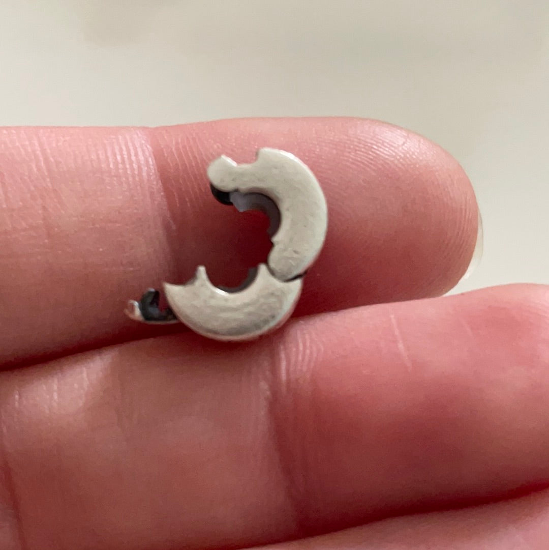 Genuine Chamilia Swirl Serpentine Silicone Clip Charm